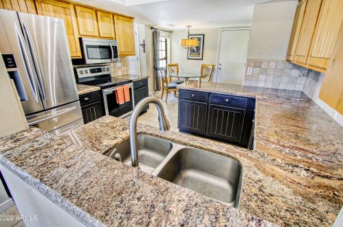 13810 34th St, Phoenix AZ  85032-5305 exterior