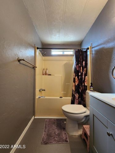 18214 2nd St, Phoenix AZ  85022-1006 exterior