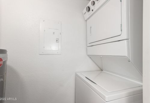 3511 Baseline Rd, Phoenix AZ  85042-7225 exterior