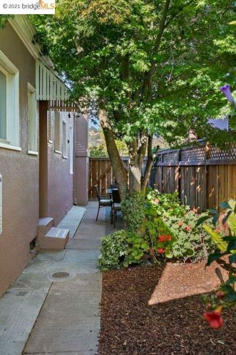 1728 Acton St, Berkeley CA 94702-1913 exterior