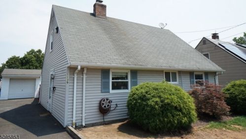 1139 Briarcliff Dr, Rahway, NJ 07065-1935