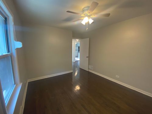 8154 Calumet Ave, Chicago IL  60619-4822 exterior