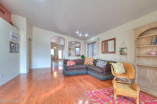 10201 Lucille Dr, Tucson AZ  85730-6132 exterior