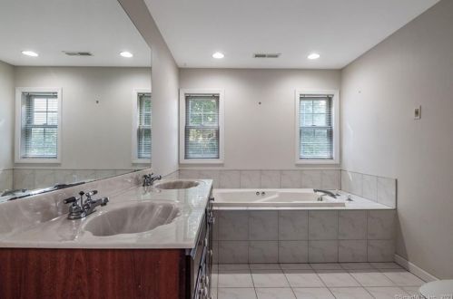 45 Running Brk Dr, Deep River CT 06419 exterior