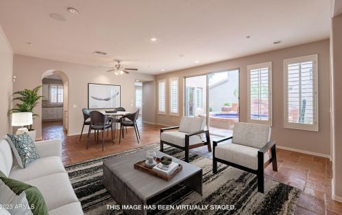 3931 Crst Ln, Phoenix AZ 85027-1602 exterior