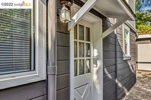 2439 Roosevelt Ave, Berkeley CA 94703-1930 exterior