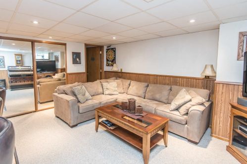 5030 20th St, Milwaukee WI 53233-2506 exterior