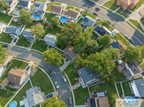 849 Barry Ave, Perth Amboy NJ 08861-1611 exterior