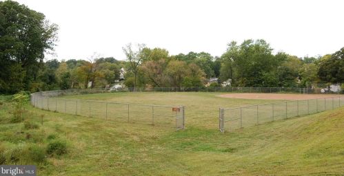 2685 Centennial Ct, Alexandria VA 22311-1304 exterior