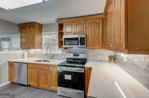 1455 Dodson Dr, Atlanta GA  30311-3213 exterior