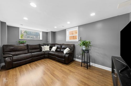 6205 Keeler Ave, Chicago IL 60803-1906 exterior