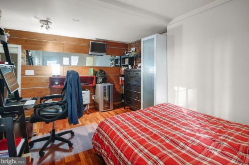 1313 11 St, Philadelphia PA 19147-5601 exterior