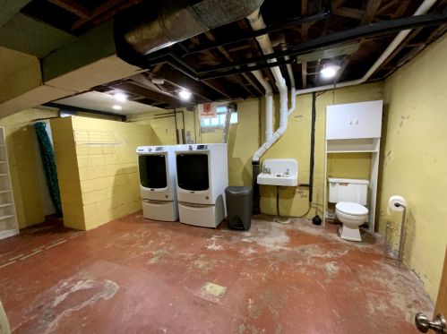 2133 10 St, Manitowoc WI 54220-6508 exterior