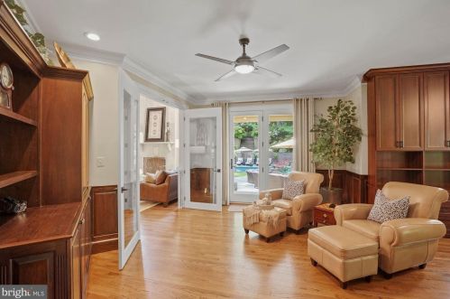 624 Live Oak Dr, Mc Lean VA 22101-1563 exterior