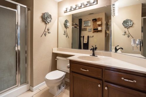 4005 Santa Maria Pl, Turlock CA 95382-8501 exterior