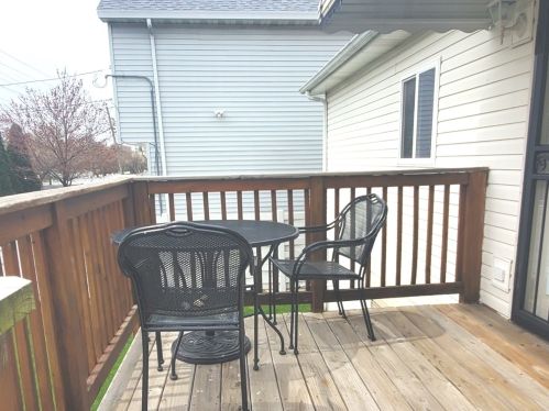 1218 Maywood Dr, Broadview IL 60153-1879 exterior