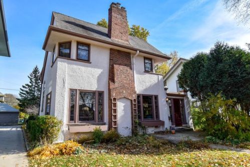 3926 Stowell Ave, Milwaukee WI  53211-2461 exterior