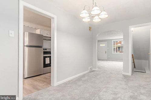 321 Mulberry St, Darby PA 19023-1718 exterior