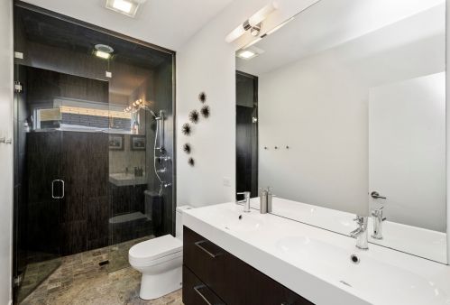 1715 Newberry Ave, Chicago IL 60608-2333 exterior