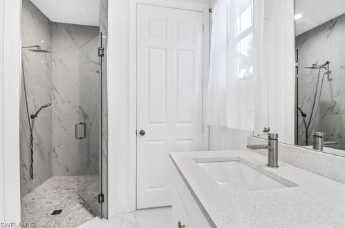 4450 16 Ave, Naples FL 34120-2366 exterior