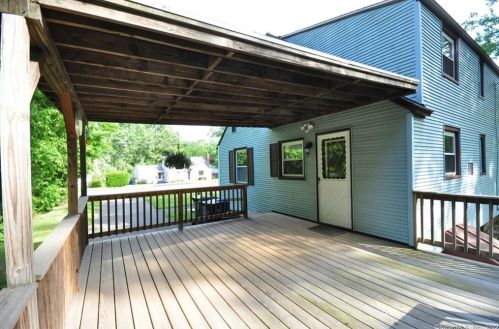 913 Plymouth St, Windsor CT 06095-3713 exterior