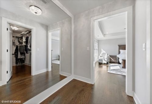 662 Parkside Ave, Elmhurst IL 60126-5029 exterior