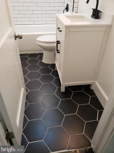 5537 Loretto Ave, Philadelphia PA  19124-1714 exterior