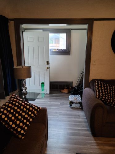 3618 11th St, Milwaukee, WI 53206-3052