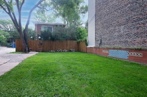 6139 Drexel Ave, Chicago IL 60637-2627 exterior