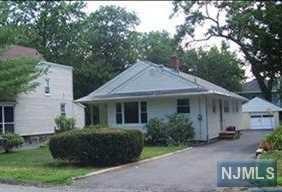 222 Hickory Ave, Tenafly NJ  07670-1545 exterior