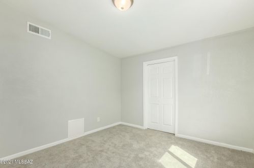 407 Alturas St, Tucson AZ  85705-4220 exterior