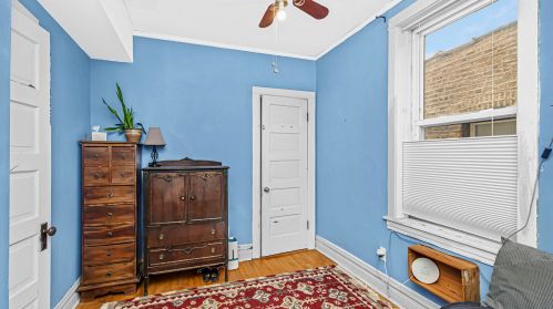 3244 Monticello Ave, Chicago IL 60618-6614 exterior