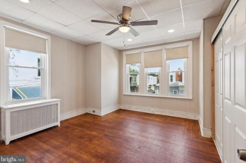 6252 Larchwood Ave, Philadelphia PA 19143-1912 exterior