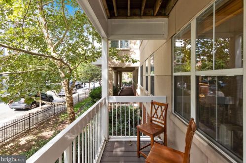 2001 12th St, Washington DC  20009-4574 exterior