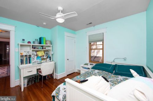 139 Marne Ave, Tavistock NJ 08033-1444 exterior