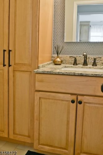 12 Oriole Ter, Fredon NJ 07860-1465 exterior