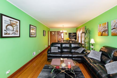 2931 Meade Ave, Chicago IL 60634-1522 exterior