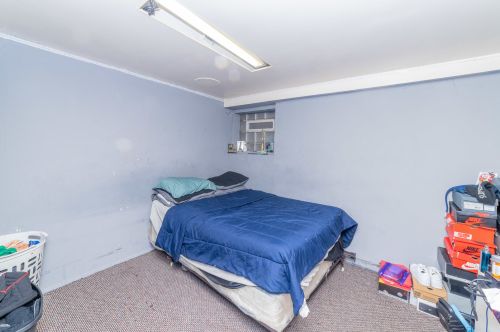 6048 Artesian Ave, Chicago IL 60659-2831 exterior