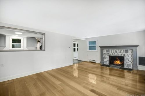 562 Branchville Rd, Ridgefield CT  06877-6030 exterior