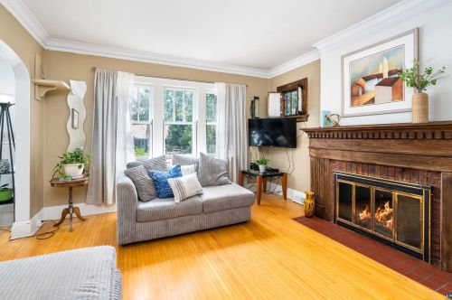 4725 Dodge St, Duluth MN 55804-2430 exterior