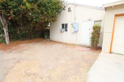 215 Princeton Ave, Fullerton CA 92831-3818 exterior