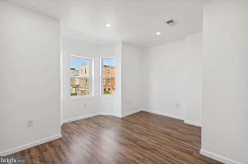 5210 Cedar Ave, Philadelphia PA  19143-1525 exterior