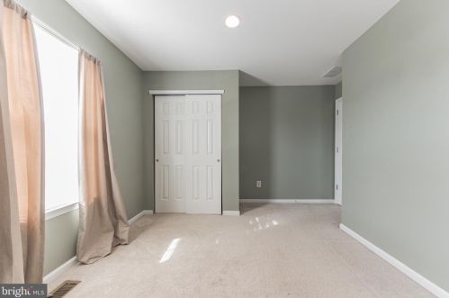 181 Prairie Ct, Quakertown PA 18951-2467 exterior