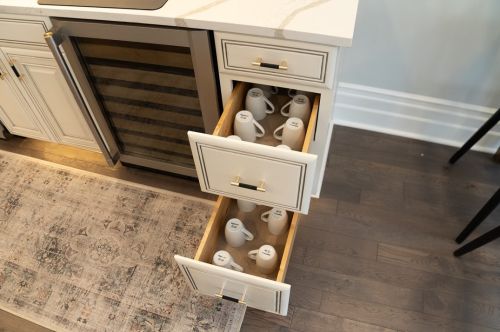 5532 Forbes Ave, Pittsburgh PA  15217-1126 exterior