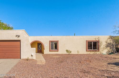 4861 Placita De Los Vientos, Tucson, AZ 85745-9233