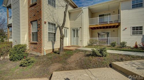 182 Lackland Ave, Piscataway, NJ 08854-6622