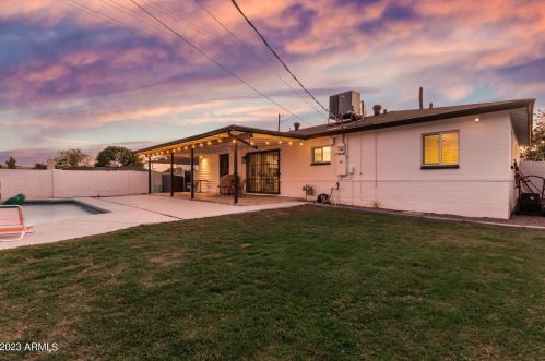 6501 20th Ave, Phoenix AZ  85015-1504 exterior