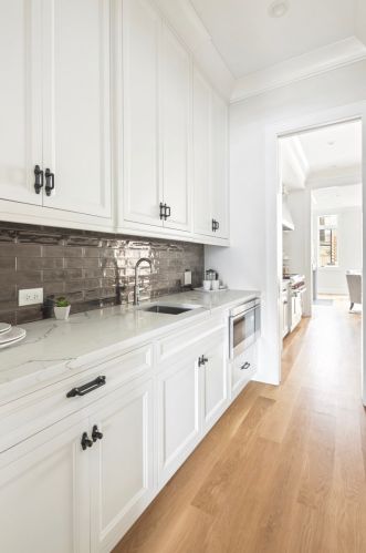 1540 Wieland St, Chicago IL 60610-1233 exterior