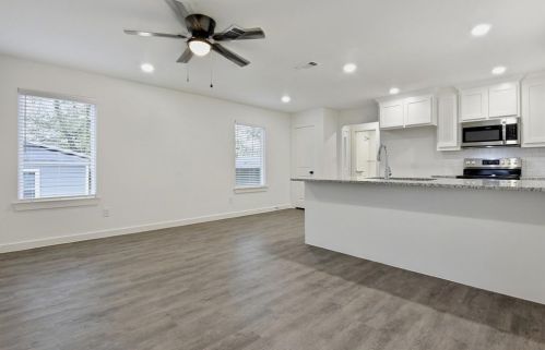 319 Hull St, Denison TX  75021-4922 exterior