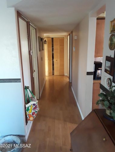 8854 Appomattox St, Tucson AZ 85710-2925 exterior